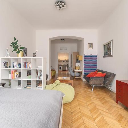 Bright & Spacious Loft With Basilica View Budapeszt Zewnętrze zdjęcie